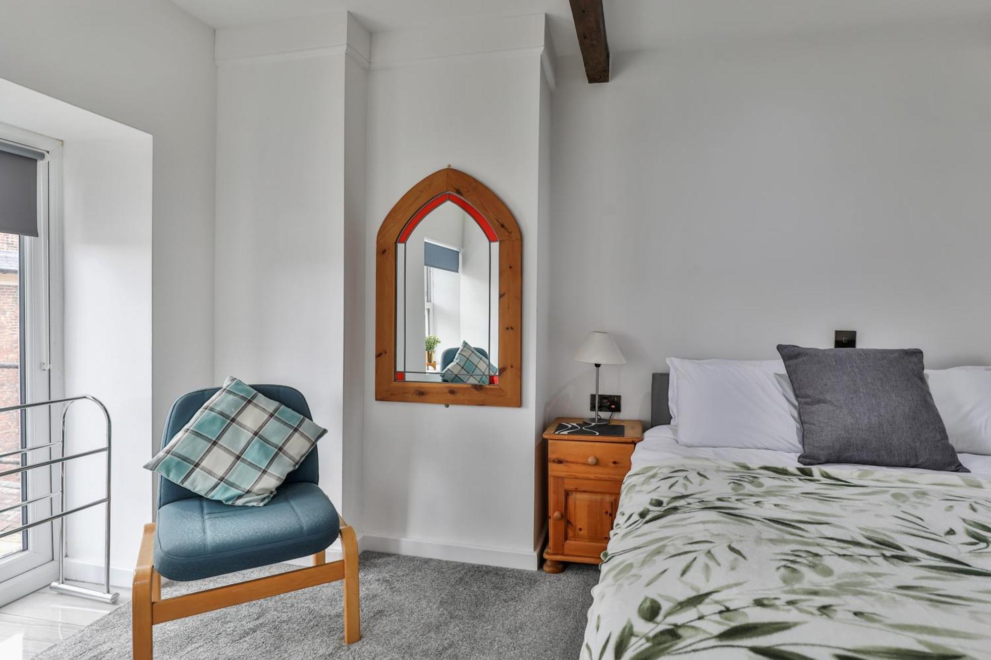 Serenity Guest House Скарбъро Екстериор снимка